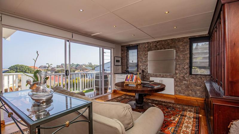 4 Bedroom Property for Sale in Outeniqua Strand Western Cape